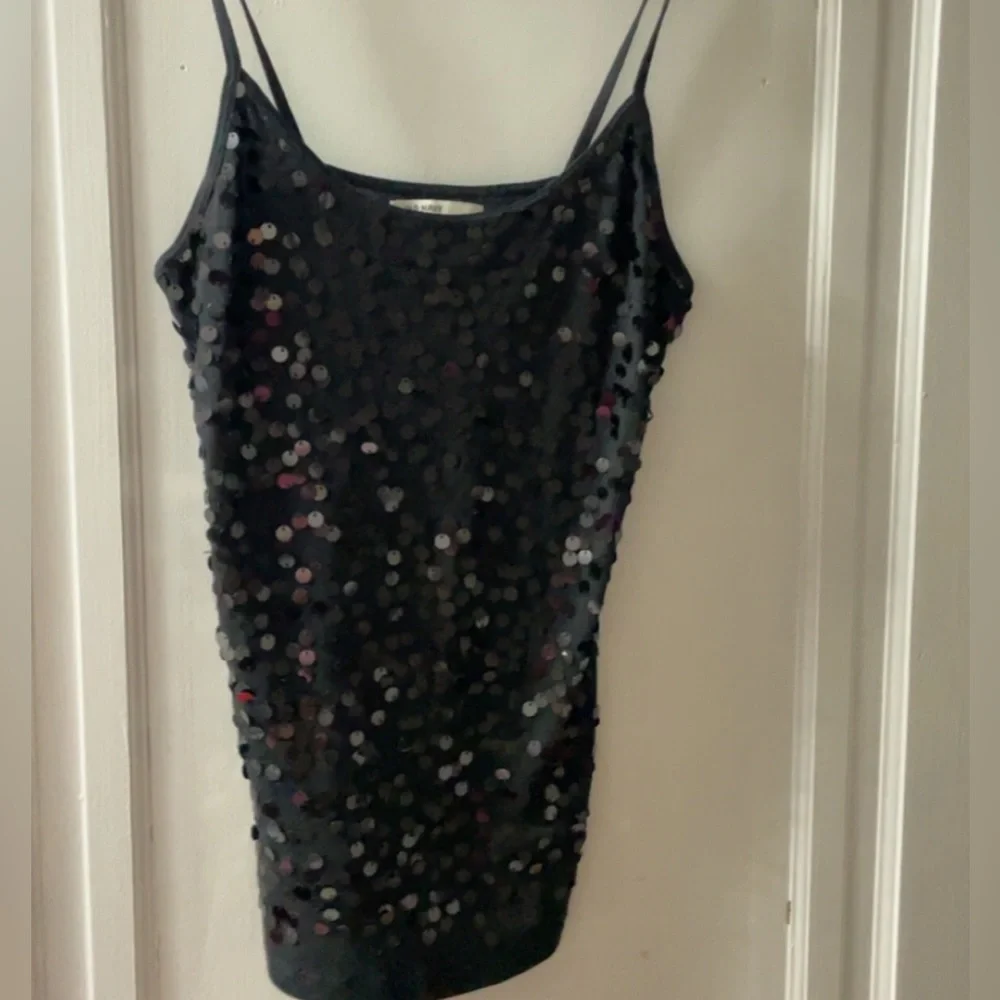 Tanktop - Picture 1 of 1